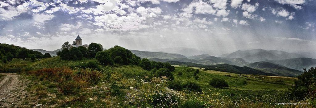 დღიანი ტური ზემო რაჭაში <