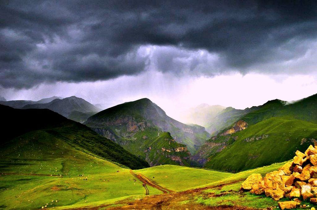 ტურები ყაზბეგში