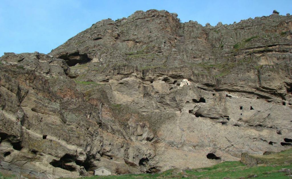 მაისს თმოგვის ციხე