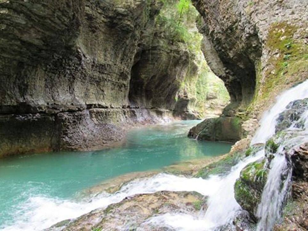 ექსკურსია სამეგრელოში მარტვილის კანიონი,ოკაცეს კანიონი,კინჩხას ჩანჩქერი,დადიანები