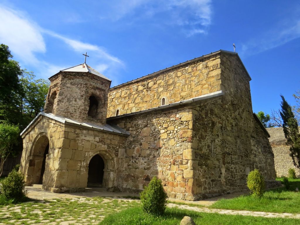 თბილისი - ჯვრის მონასტერი - მცხეთა (სვეტიცხოველი და სამთავრო) - შიომღვიმე - ზედაზენი - თბილისი