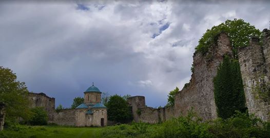 მოირონინე კვეტერას ციხე-ქალაქი და მატანის ცხრაკარას მონასტერი