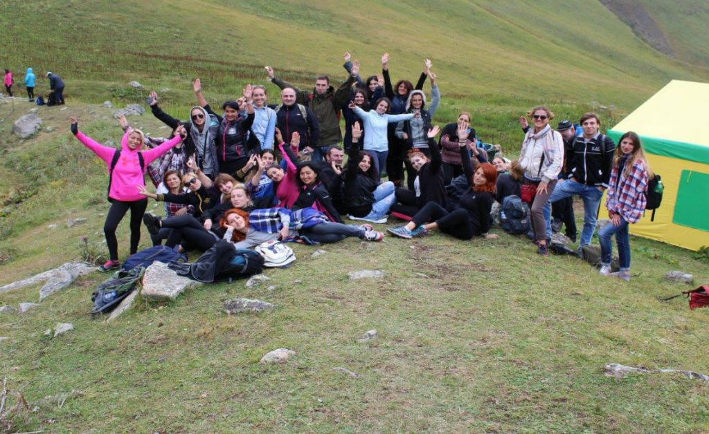 მისტიური ჯუთა მაის სრულდება მე- მიკროავტობუსის შევსება