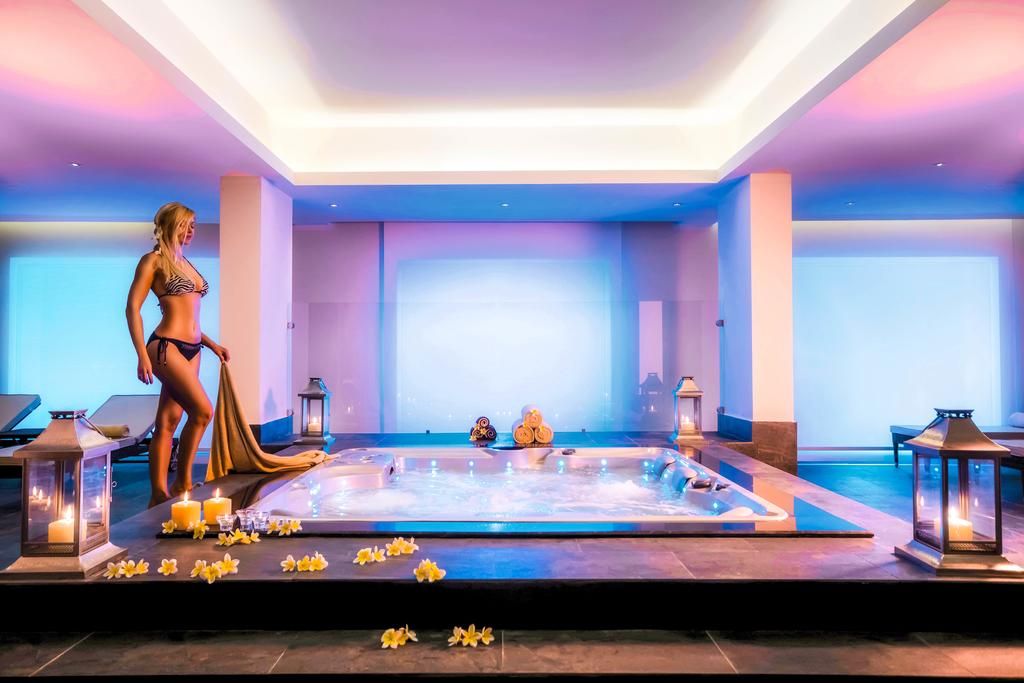 შესანიშნავი ჰურგადა / მაკადი ბეი -