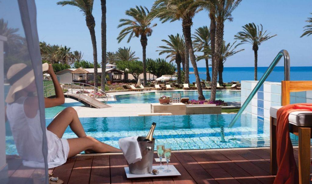 მზიანი ლარნაკა/კვიპროსი-მხოლოდ დან(ავიაბილეთებიანად)!