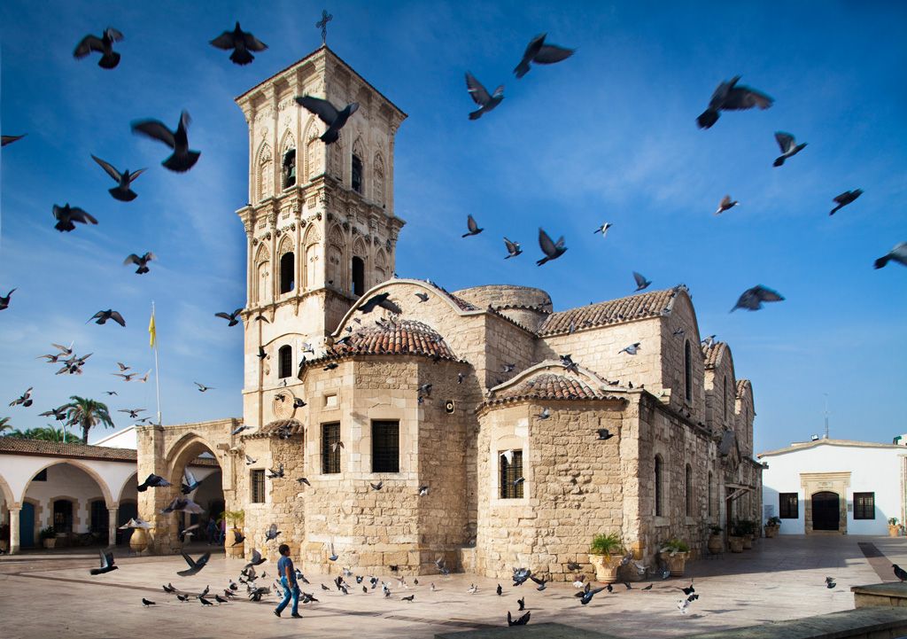 ლარნაკა ორისთვის ევროდან... - ივნისი