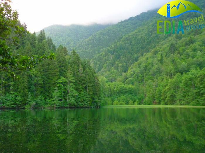 , ივნისი გთავაზობთ ორ დღიან საზაფხულო ტურს რაჭა.