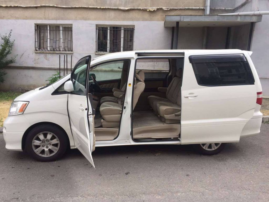 ქირავდება  Toyota Alphard . ძრავით სუფთა და კომფორტული მინივენები კონდინციონერით პროფესიონალი მძღოლით