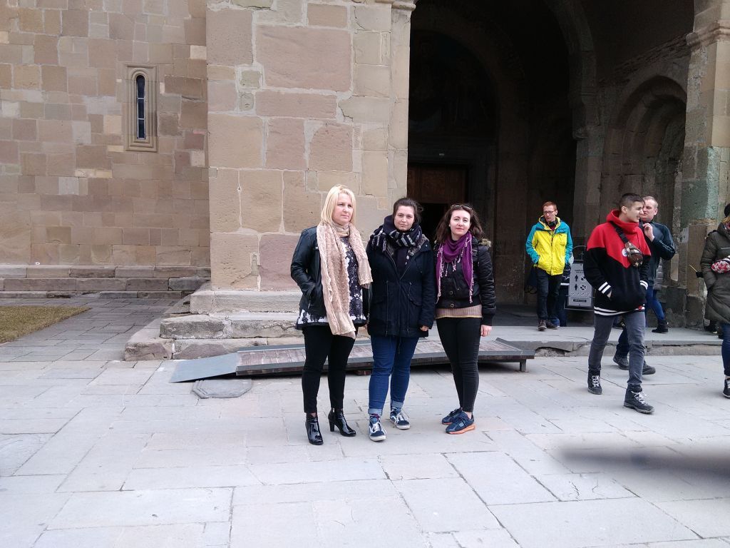 ჯვრის მონასტერი, სვეტიცხოვლის ტაძარი, შიო-მღვიმე, მამა გაბრიელის საფლავი