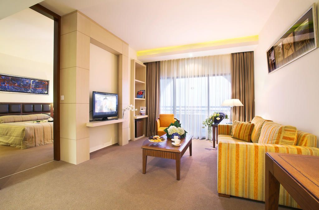 დღიანი ტური კვიპროსზე! *-იან სასტუმროში