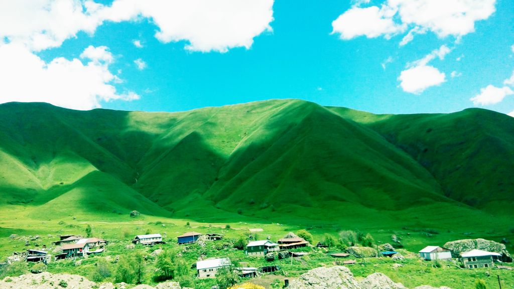 აბუდელაურების ფერადი ტბები <