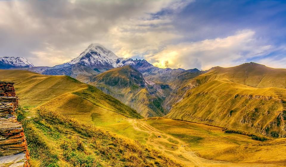 დღიანი განსხვავებული ტური ყაზბეგში