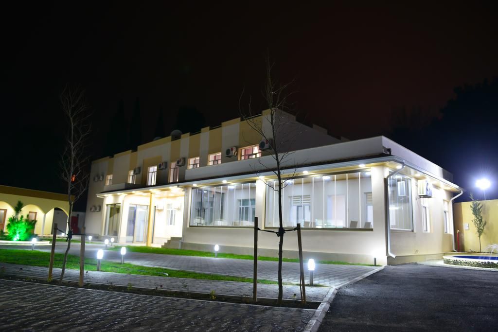 დღიანი ბაქოს ტური Hot Travel Group-სგან!