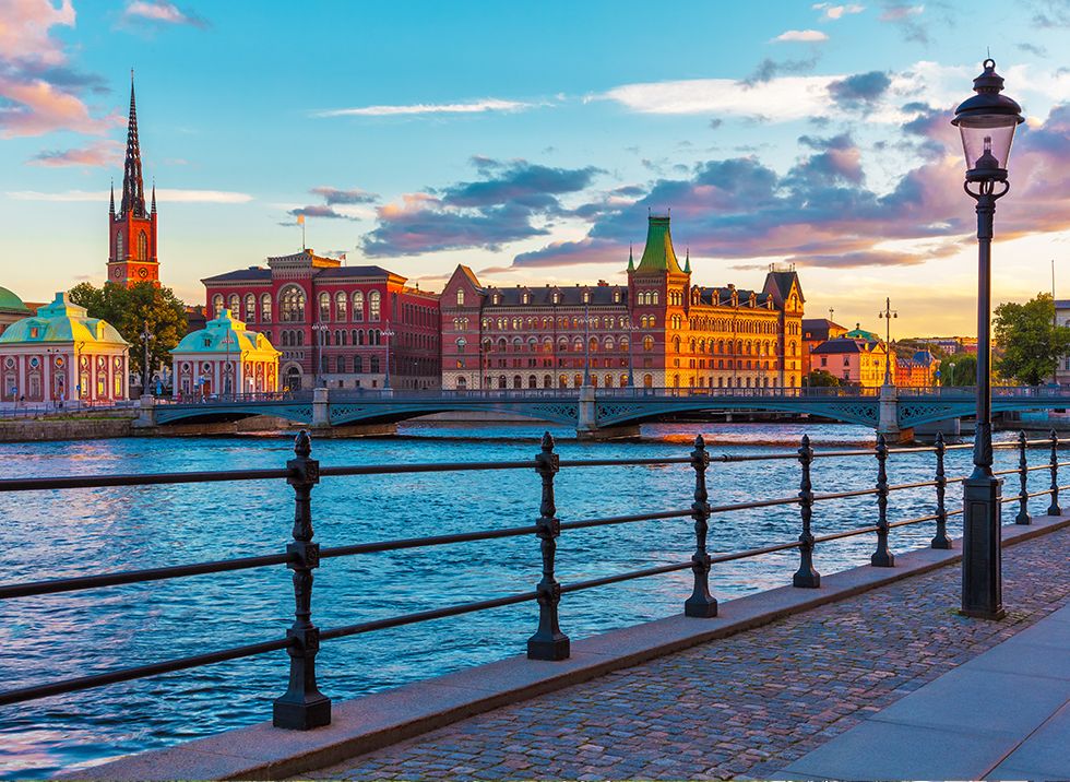 სტუმრად ვიკინგებთან. ჩვენ პირველებმა გავჭეირით ფანჯარა სკანდინავიაში - თბილისი-ჰელსინკი-სტოკჰოლმი-ოსლო-კოპენჰაგენი-თბილისი