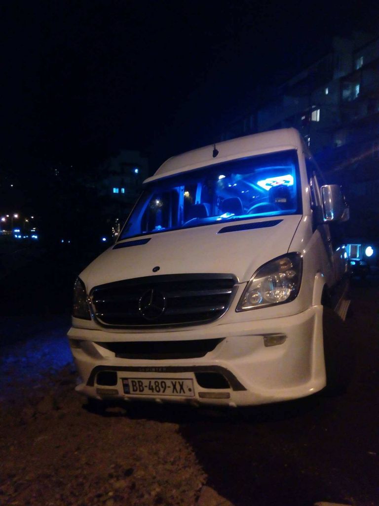 მძღოლის მომსახურება