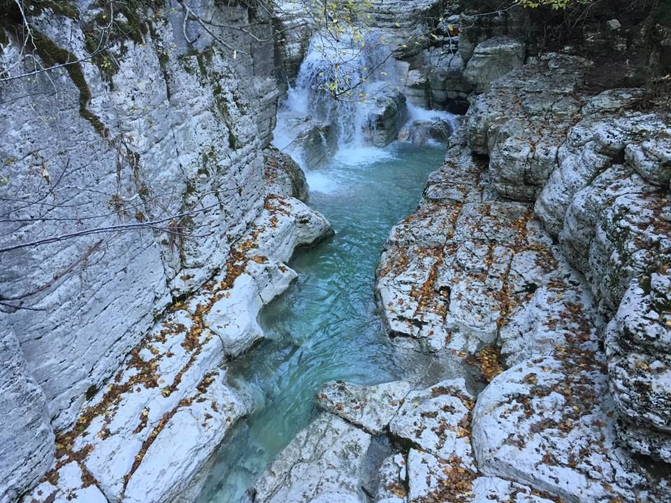 One-day tour of the Okatse canyon