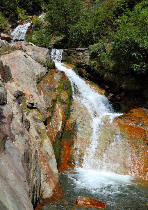 -- აგვისტო