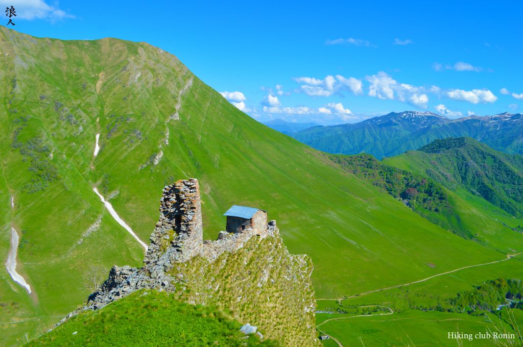 მოირონინე ხადას ხეობა აგვისტოს