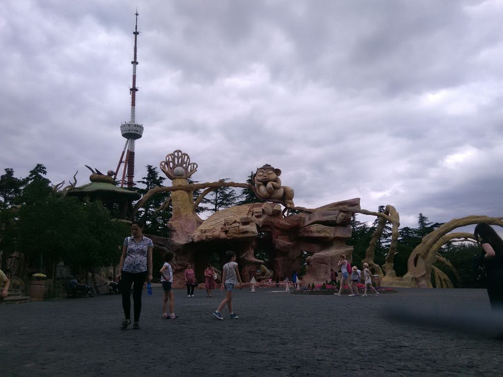 კუს ტბა, მთაწმინდა, ნარიყალა, სამება, ლისის ტბა, ძველი თბილისი...