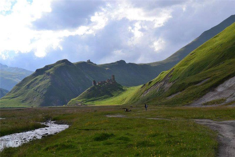 დღიანი ტური თრუსოს ხეობაში