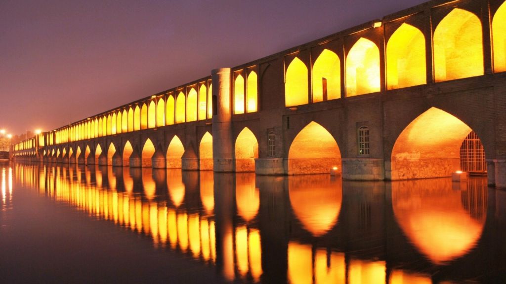 ლიტერატურულ-კულტურული ტური ზღაპრულ ირანში