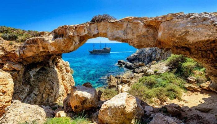 სუპერ შემოთავაზება იჩქარეთ ლარნაკა - აპრილს !!