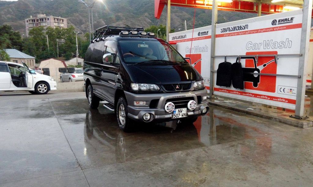 ტურები საქართველოს გარშემო