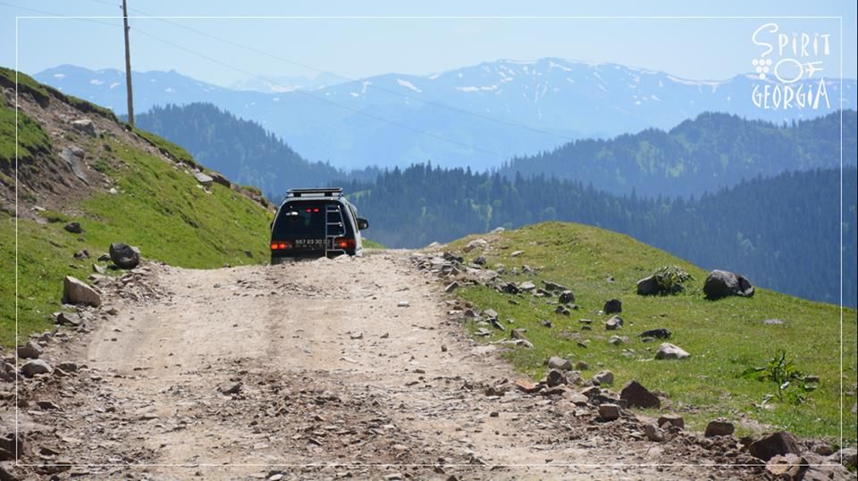 -дневный тур на Зеленое озеро