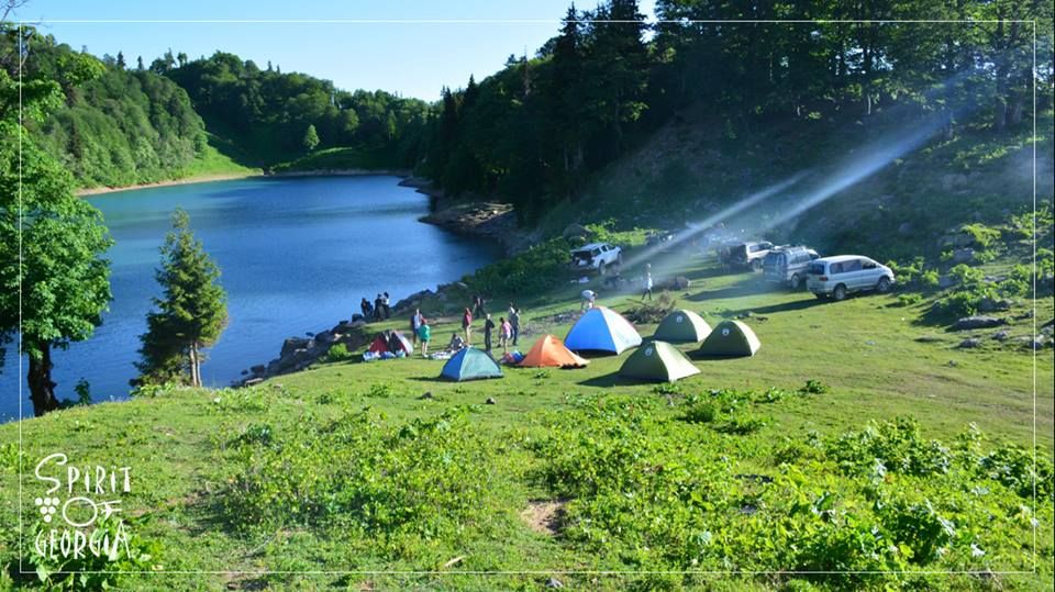 -дневный тур на Зеленое озеро