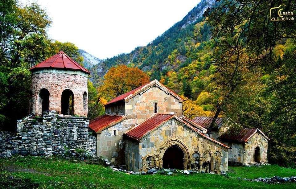 ფერადი რკონი - ოქტომბერი, კვირა.