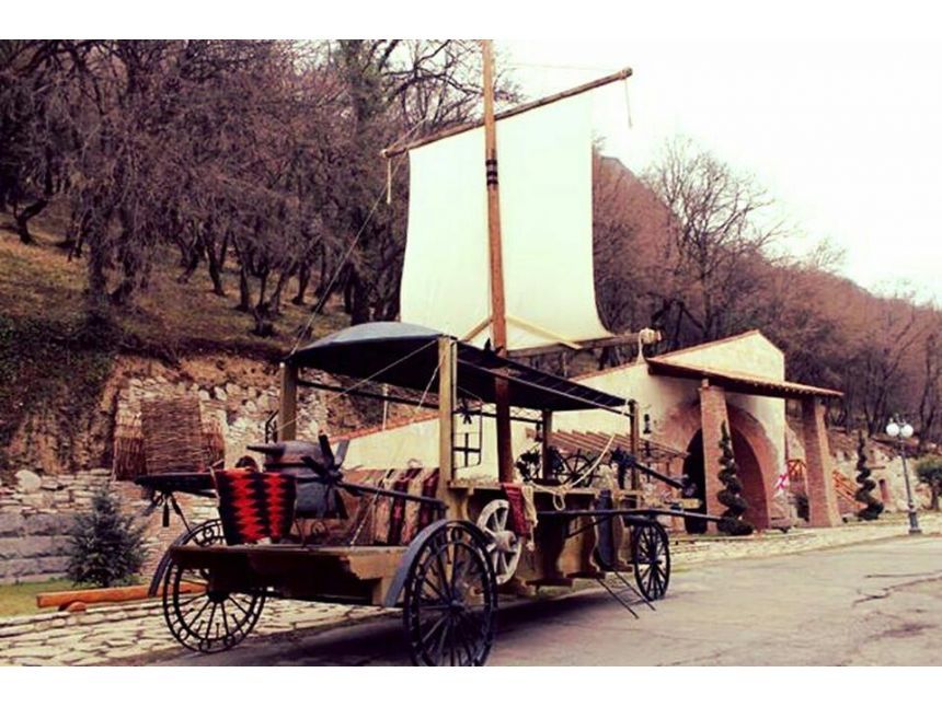 ტური კახეთში დავით გარეჯი,სიღნაღი,ბოდბე,ილიას ტბა,აგოდეხის ნაკრძალი,ყვარელი,ნეკრესი,გრემი,წინანდალი,თელავი.იყალთო.ალავერდი,ახალი და ძველი შუამთა.ხუჯარმა