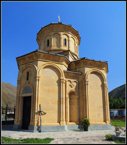 ჯუთა ოქტომბერს