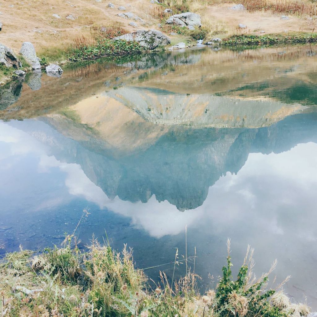 ჯუთა ოქტომბერს