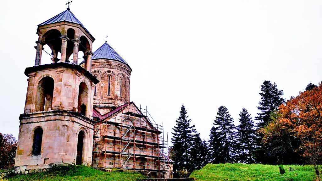 შემოდგომა რაჭაში . განმეორებით.