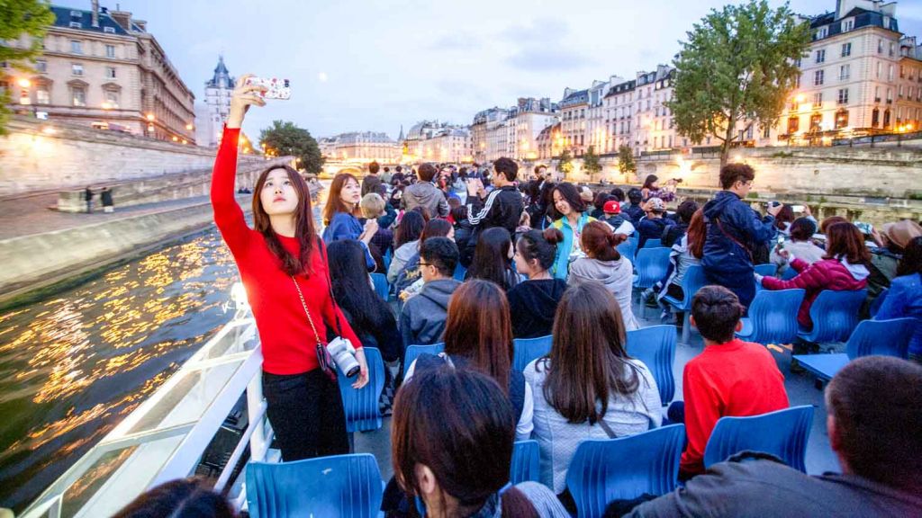 ჯგუფური ტური პარიზი-ვერსალი სიყვარულის დღეს- თებერვალს!