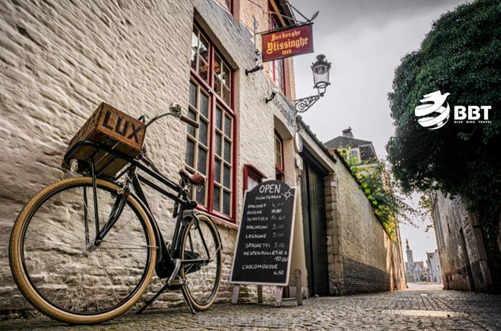 დაუვიწყარი მოგზურობა ბრიუსელიდან ბრიუგემდე და კულმინაცია - ამსტერდამში.