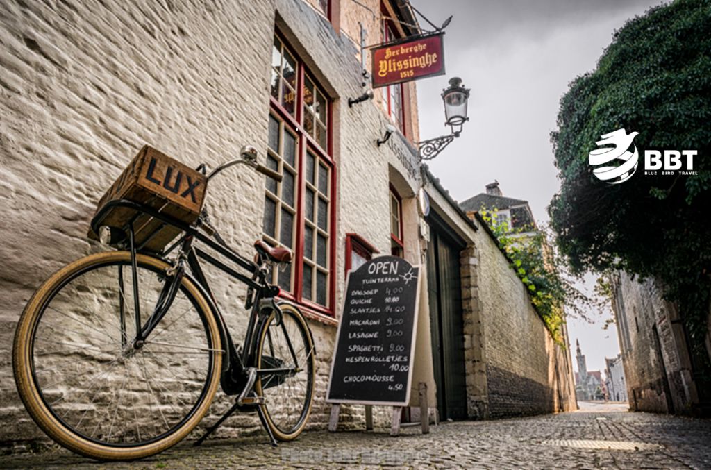 დაუვიწყარი მოგზურობა ბრიუსელიდან ბრიუგემდე და კულმინაცია - ამსტერდამში.