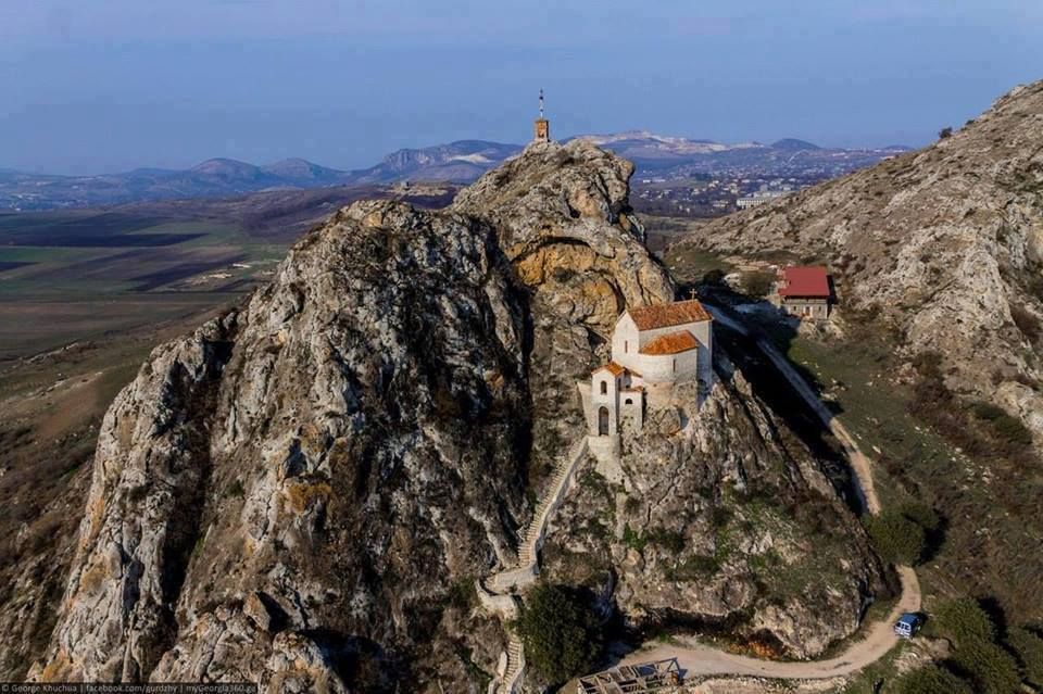 ელიას მთა, ხორნაბუჯი, გონაშვილის მარანი -  ნოემბერი, შაბათი.