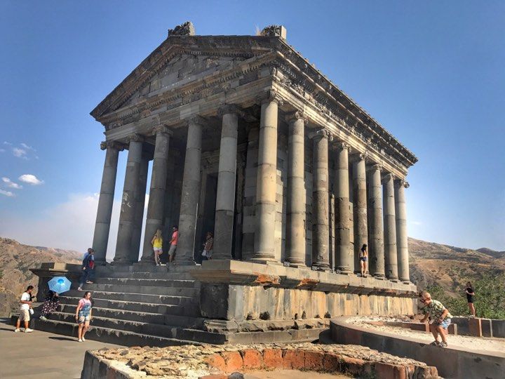 გაატარეთ დაუვიწყარი ძველით ახალი წელი ერევანში "ონლაინ ტურებთან" ერთად