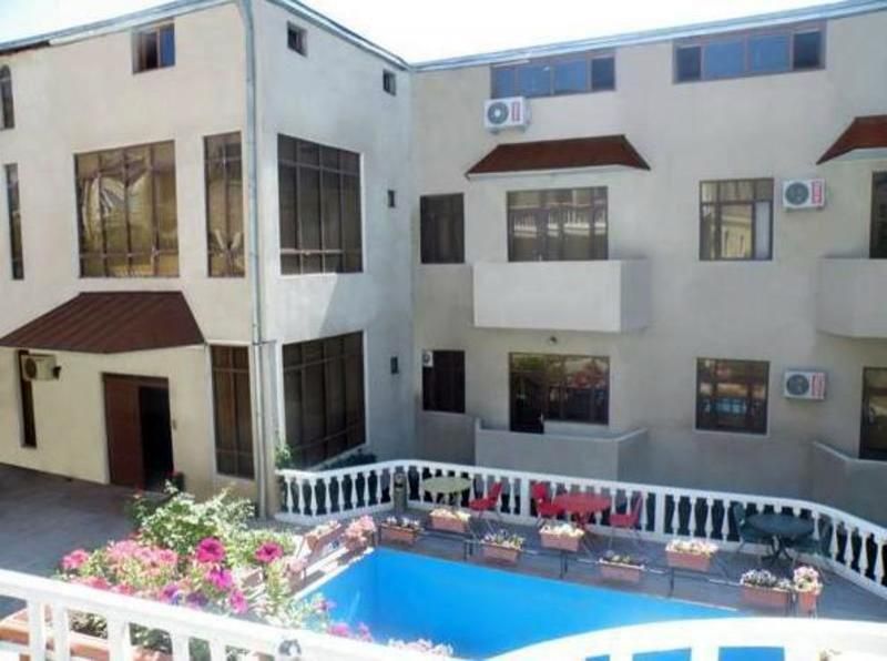 გაატარეთ დაუვიწყარი ძველით ახალი წელი ერევანში "ონლაინ ტურებთან" ერთად