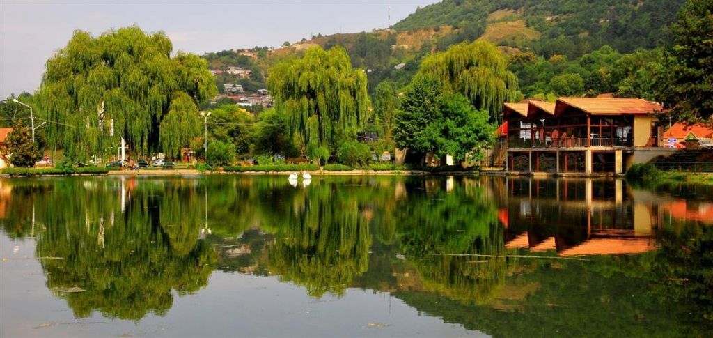 გაატარეთ დაუვიწყარი ძველით ახალი წელი ერევანში "ონლაინ ტურებთან" ერთად