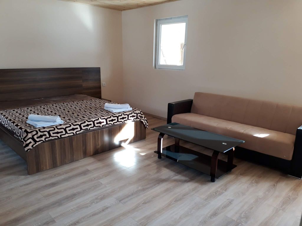 შეხვდი ახალ წელს სვანეთში . . იანვარი . გახდი ჩვენი თბილი ოჯახის წევრი<