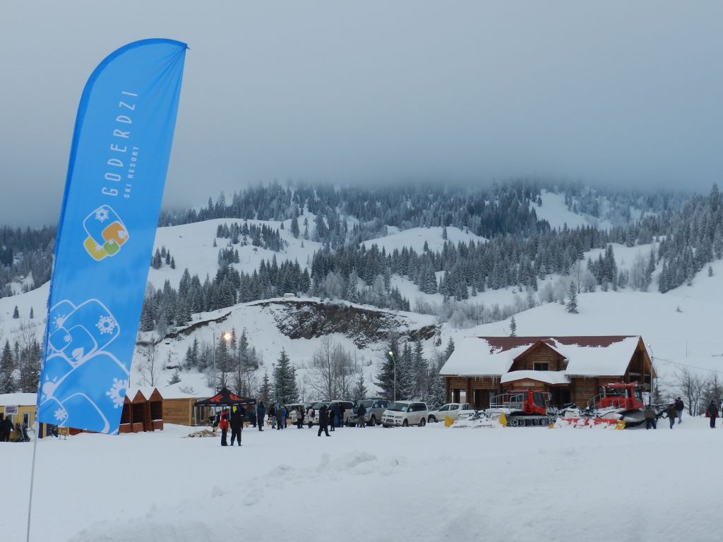 გოდერძის უღელტეხილი