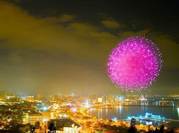 % ფასდაკლებით ახალი წელი ბაქოში *სასტუმრო საუზმით