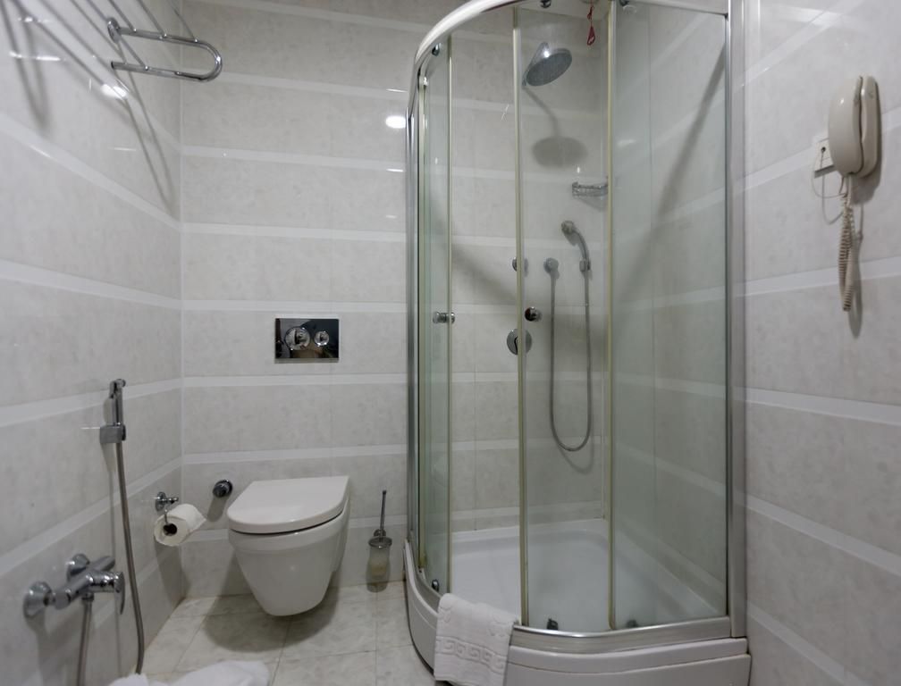 ვალენტინობა ბაქოში