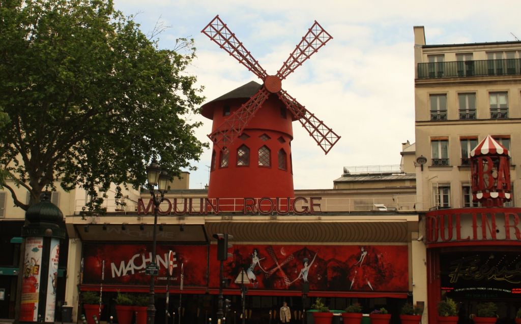 შეხვდი ვალენტინობას სიყვარულის ქალაქში