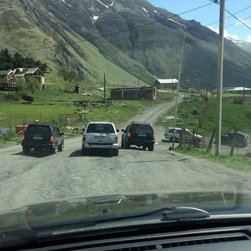 ქირავდება მომზადებული მაღალი გამავლობის ჯიპები