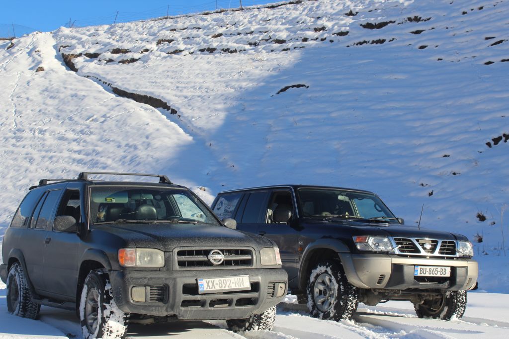 ქირავდება მომზადებული მაღალი გამავლობის ჯიპები