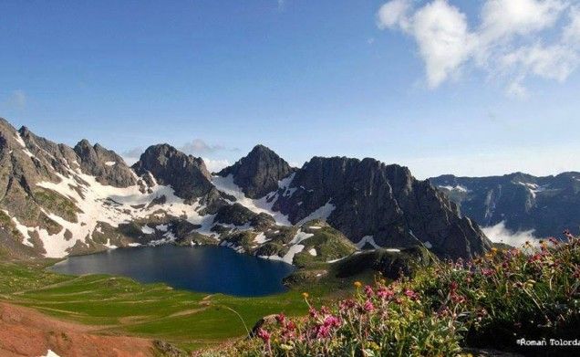 თვალის მოჭრელი ყაზბეგი