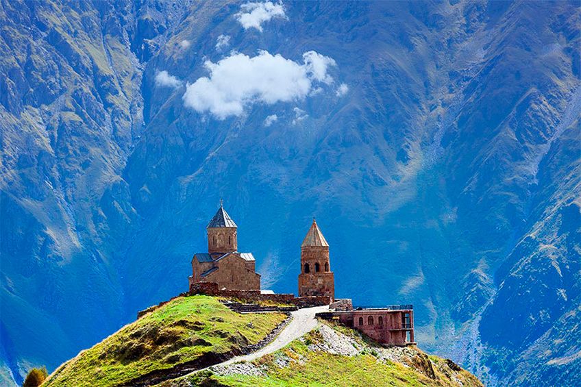 ყაზბეგის დაპყრობა რთულია, მაგრამ ის შენ დაგიპყრობს! ლეგენდარული პეიზაჟები და საქართველოს სამხედრო გზატკეცილის ისტორია